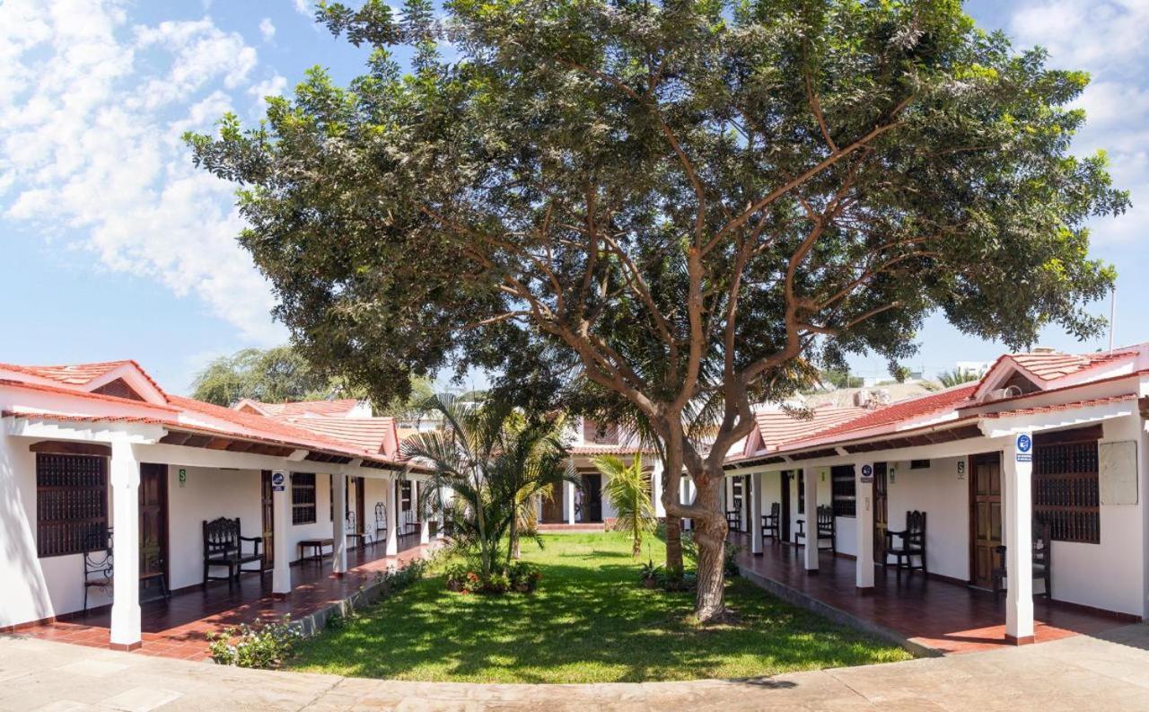 Hotel El Huarango Ica Exteriör bild