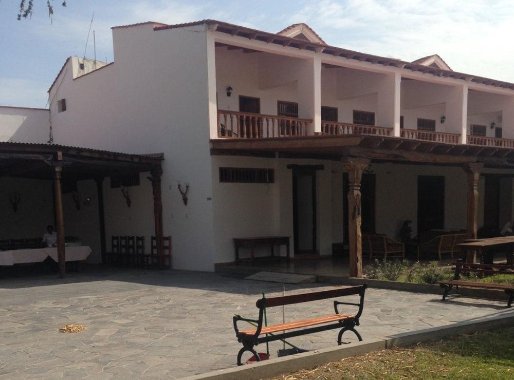 Hotel El Huarango Ica Exteriör bild