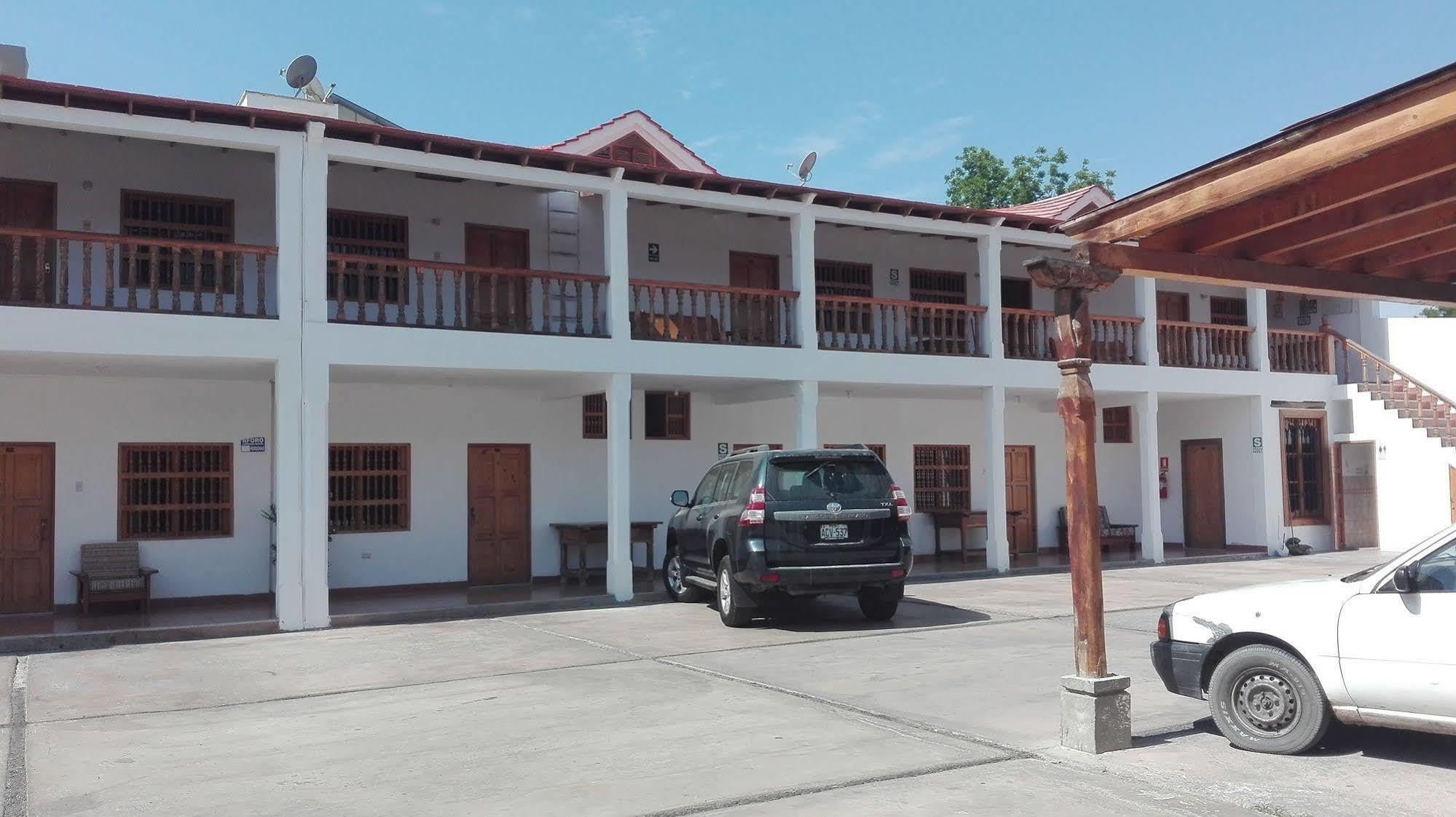 Hotel El Huarango Ica Exteriör bild